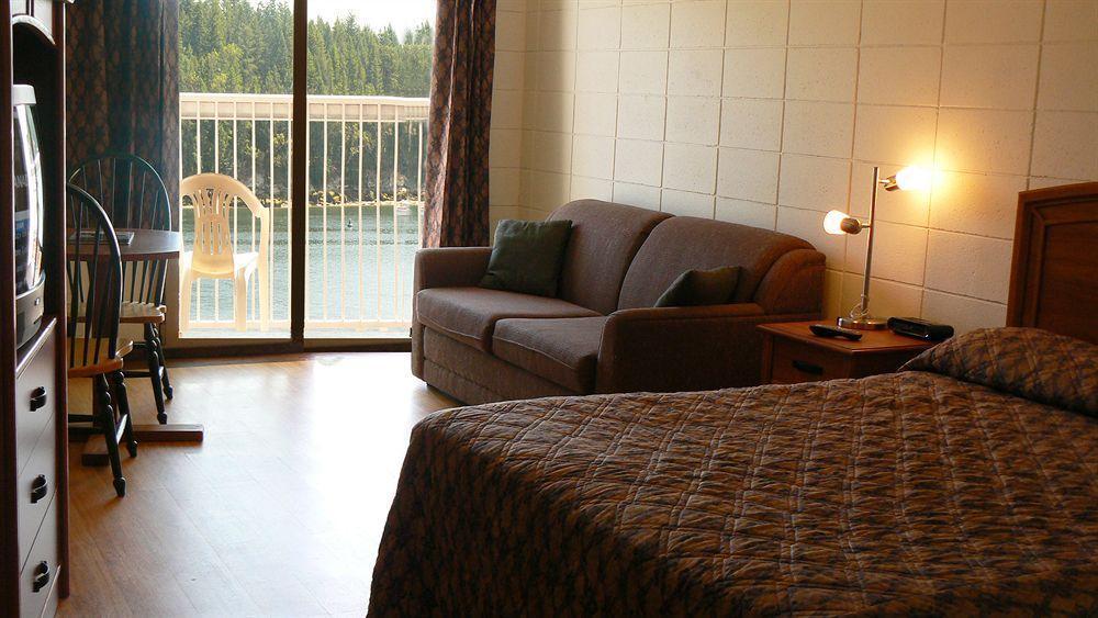 The Waterfront Suites And Marina Nanaimo Exterior foto